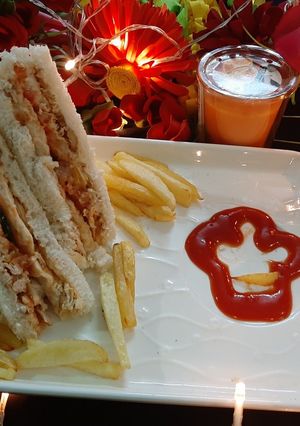 A picture of Chicken tikka sandwiches.