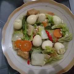 รูปของ Tumis sawi telur puyuh #SiapRamadan