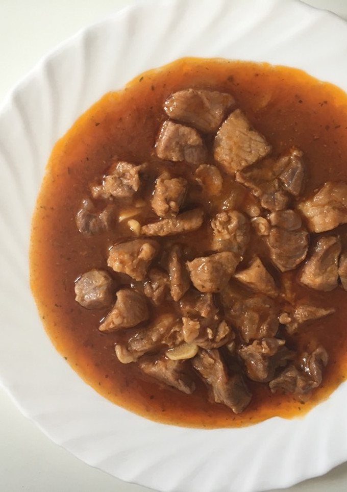 Una foto de Magro de cerdo con tomate