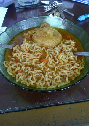Foto resep Indomie rebus + perkedel