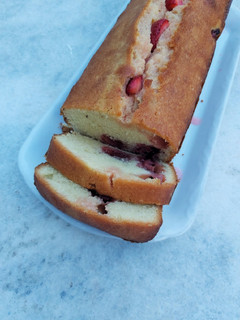 Una foto de Budín de frutillas