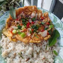 Nasi Daun Jeruk dengan Telur Dadar Tahu Teri Cabe-レシピのメイン写真