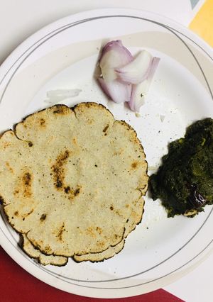बाजरा रोटी (bajra roti recipe in Hindi) रेसिपी मुख्य फोटो
