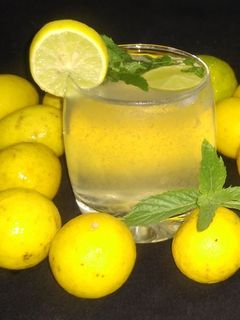लेमन फ्रेश ड्रिंक (lemon fresh drink recipe in Hindi) रेसिपी मुख्य फोटो