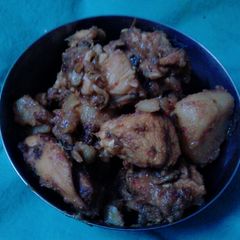 A picture of Chicken kosha(dry chicken curry).
