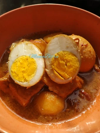 Cara Mudah Membikin Resep Semur Kentang Telur Tahu Betawi yang Uenak Anti Ribet, Mantap Sekali