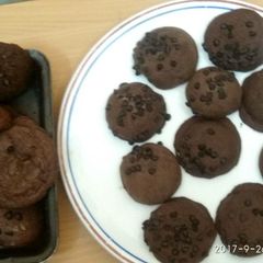 A picture of Chocolate Chip Coconut cookies.