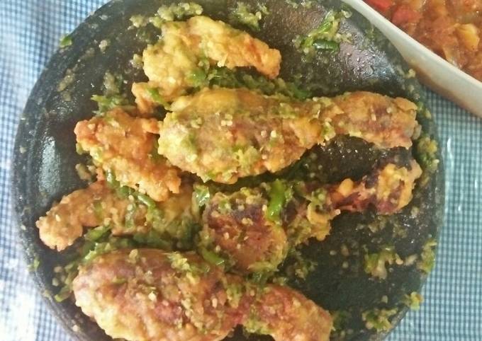 Ayam Geprek Sambel Ijo