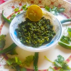 A picture of Maharashtrian green chilli Thecha.