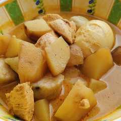 Kare Ayam Instan রেসিপির প্রধান ছবি