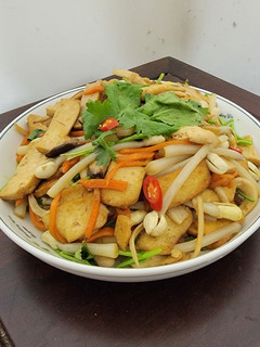 花生芽杏鮑菇炒豆乾 的食譜成品照片