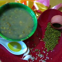 A picture of Moong beans detox Soup.