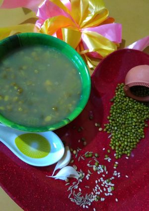 A picture of Moong beans detox Soup.