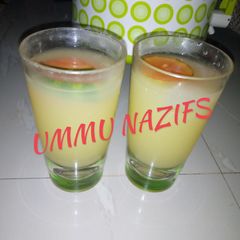 A picture of Ginger and cucumber juice.