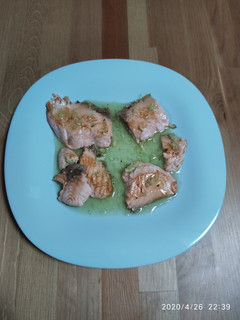 Una foto de Salmón a la miel&limón