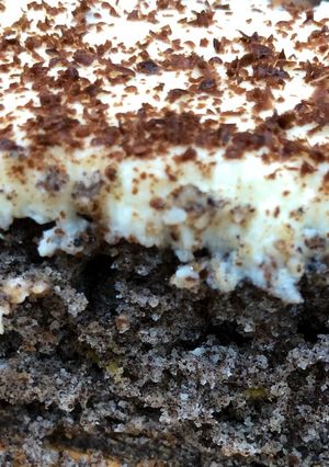 Mákos kavart citromos-narancsos, mascarpone krémmel recept fotója