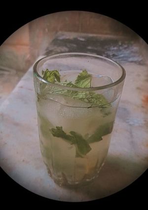 A picture of Nukkad mojito (summer drink 🍻).