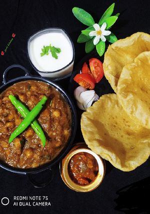 અમૃતસરી પીંડી છોલે (Amritsari pindi chhole recipe in gujarati) રેસીપી મુખ્ય ફોટો