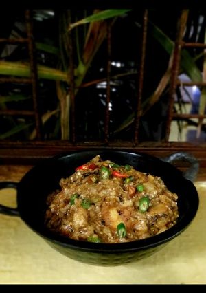 बैंगन का भरता (Baingan ka bharta recipe in hindi) रेसिपी मुख्य फोटो