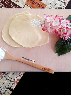 عکسی از دستور خمیر یوفکای خونگی (Yufka dough)❤