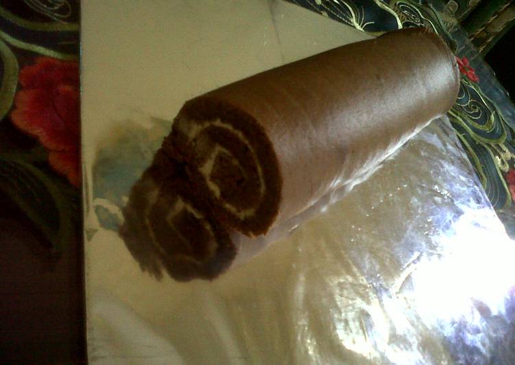 Bolu gulung coklat