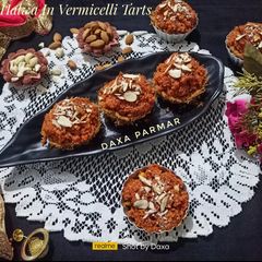 A picture of Carrot Halwa In Vermicelli Tarts.