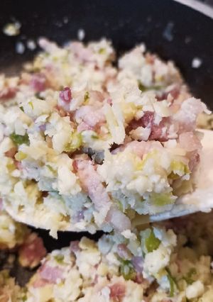 Una foto de Relleno de puerro, queso y panceta