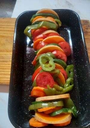 Una foto de Verduras al Horno con Salsa de Carne