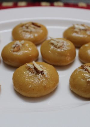 A picture of Instant Khoya Peda.