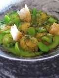 Gnocchi di patate con fave, finocchietto e cialda di pecorino