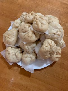 Hình của món Bánh bao nhân thịt không có trứng cút tại lười đi mua.
