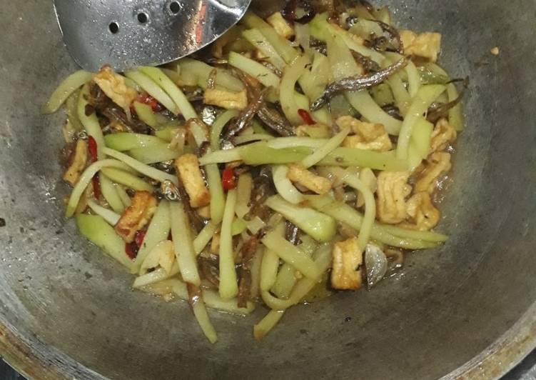 Resep Tumis Teri Labu Siam Anti Gagal