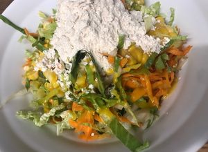 รูปของ สลัดซอสน้ำผึ้งมัสตารด HoneyMustard Salad