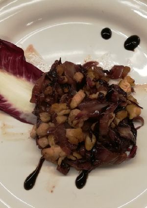 Foto di Pollo al radicchio e noci