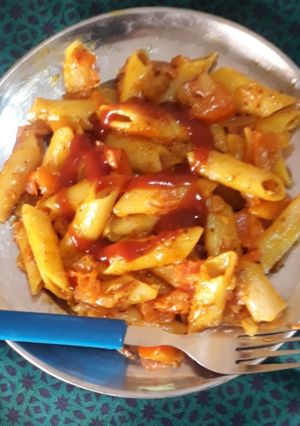 पास्ता (pasta recipe in Hindi) रेसिपी मुख्य फोटो