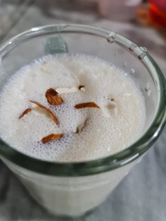 A picture of Weightloss Apple oats smoothie.