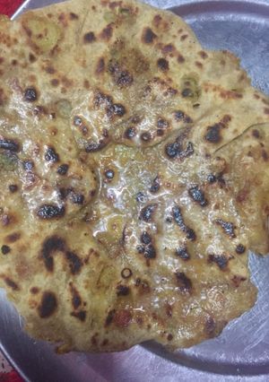 A picture of Coriander paratha.