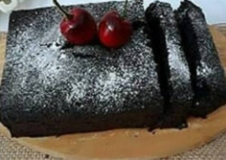 Cake coklat oreo (cuma pakai 2 bahan Oreo & susu ultra)