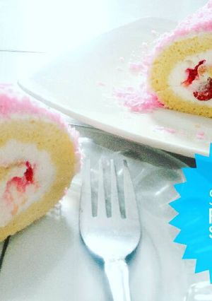 Foto resep Swiss Roll Strawberry Cake