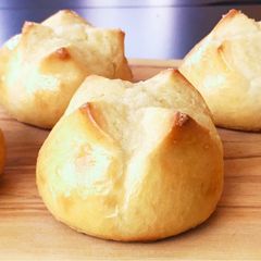 A picture of Sugar butter bread.