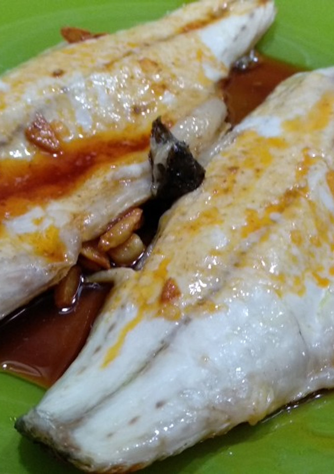 Una foto de Lubina al horno