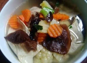 Foto resep Sup Kimlo Jamur Kuping & Kembang Tahu