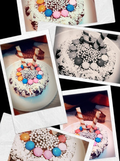 A picture of Eggless chocolate cake.