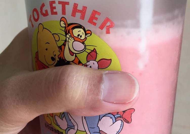 Juice Strawberry Yoghurt