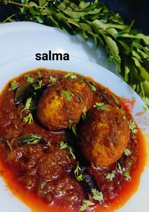 A picture of Egg Curry.