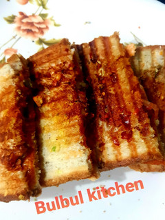 वेजिटेबल सैंडविच (Vegetable Sandwich recipe in Hindi) रेसिपी मुख्य फोटो