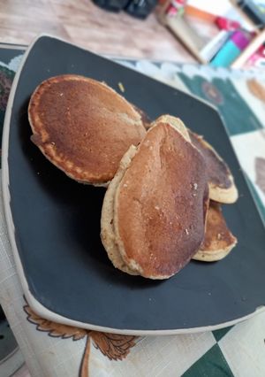 Una foto de Panqueques de avena y manzana