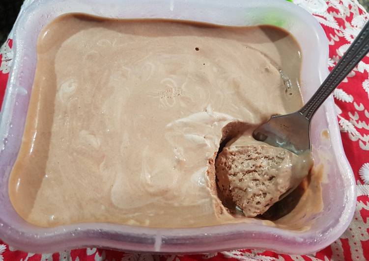 Home made delicious choclate ice-cream🍦