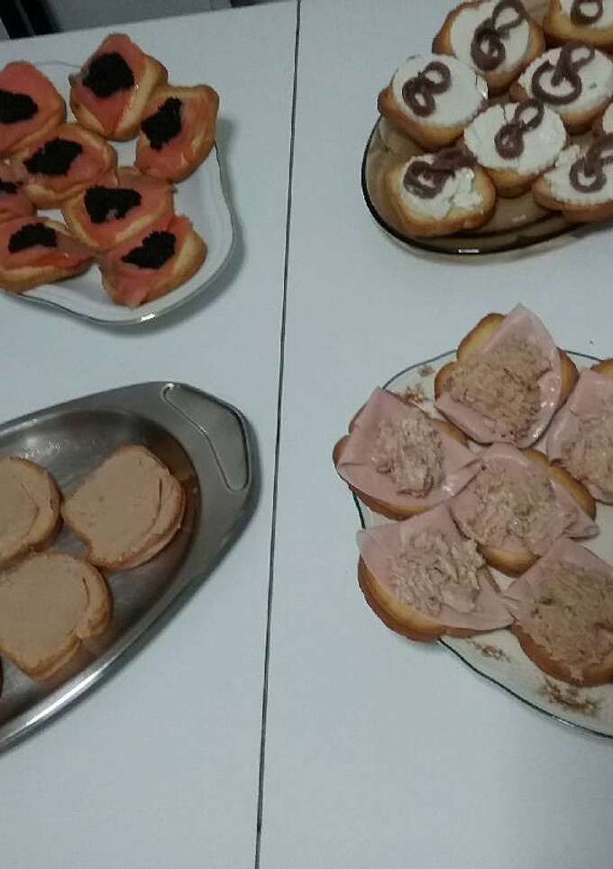 Una foto de Canapés sencillísimos