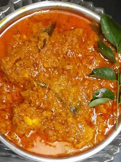 मंगलोरियन चिकन (Mangalorean Chicken Recipe In Marathi) रेसिपी चे मुख्य फोटो
